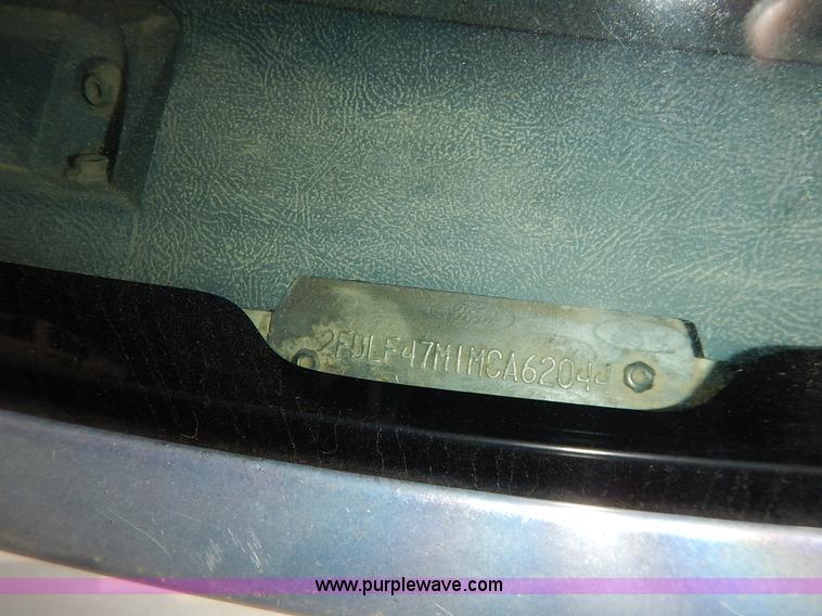 image for item K1718 1991 Ford F450 Super Duty Custom dump bed truck