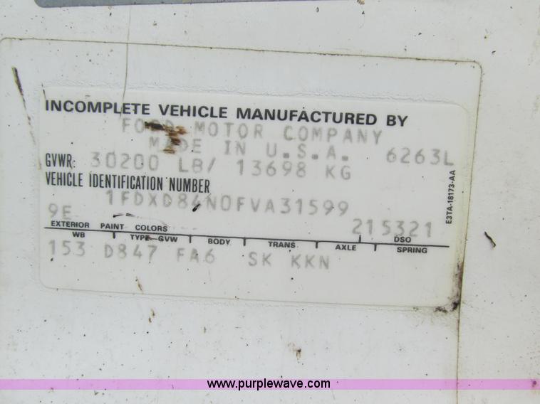 image for item K5170 1985 Ford C800 tank truck