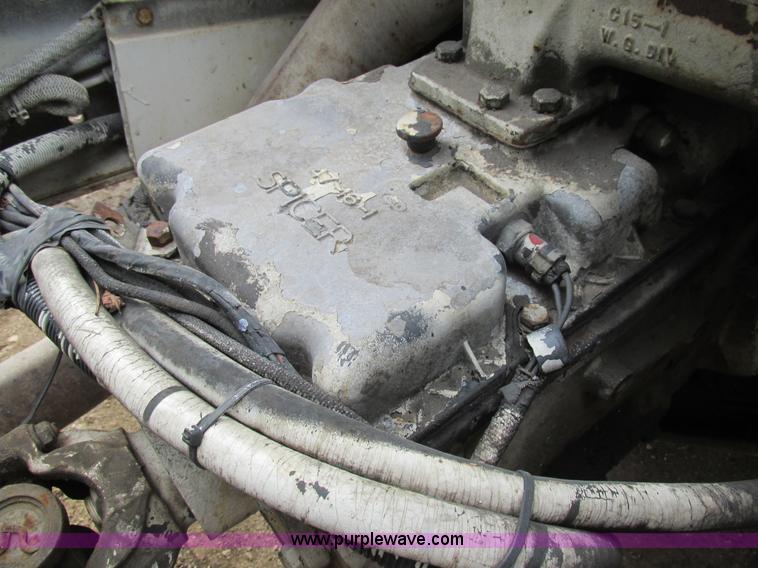 image for item K5170 1985 Ford C800 tank truck