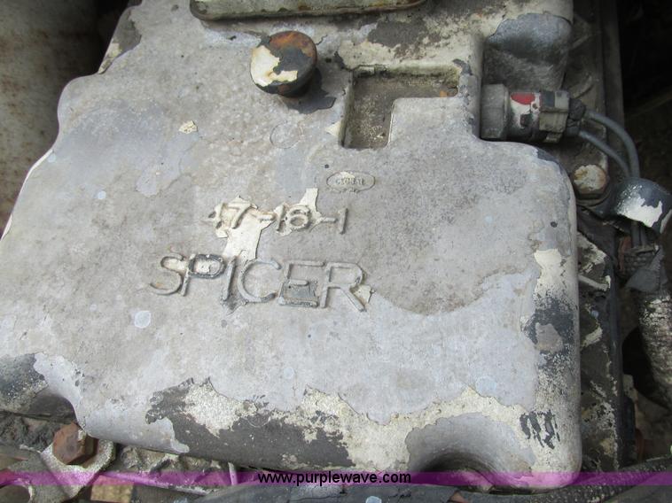 image for item K5170 1985 Ford C800 tank truck