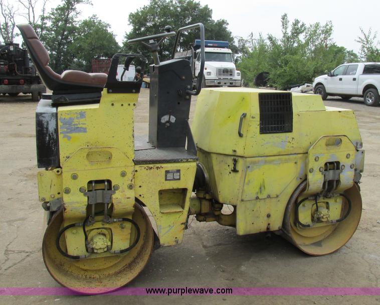 image for item K5171 1999 Bomag BW100AD-3 vibratory double drum compactor