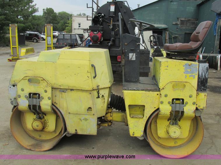 image for item K5171 1999 Bomag BW100AD-3 vibratory double drum compactor