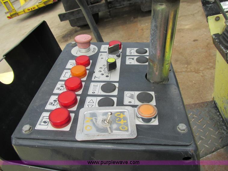 image for item K5171 1999 Bomag BW100AD-3 vibratory double drum compactor