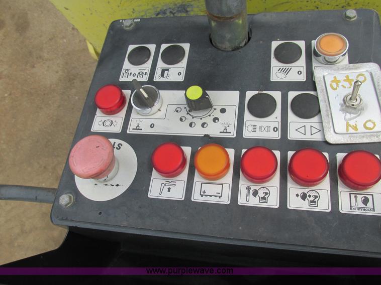 image for item K5171 1999 Bomag BW100AD-3 vibratory double drum compactor