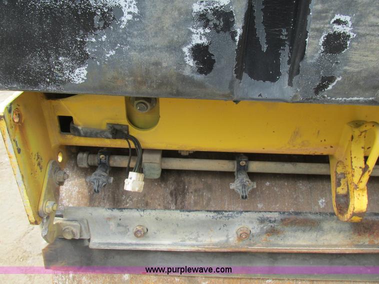 image for item K5171 1999 Bomag BW100AD-3 vibratory double drum compactor