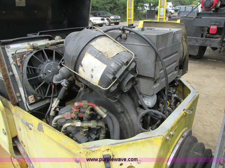 image for item K5171 1999 Bomag BW100AD-3 vibratory double drum compactor