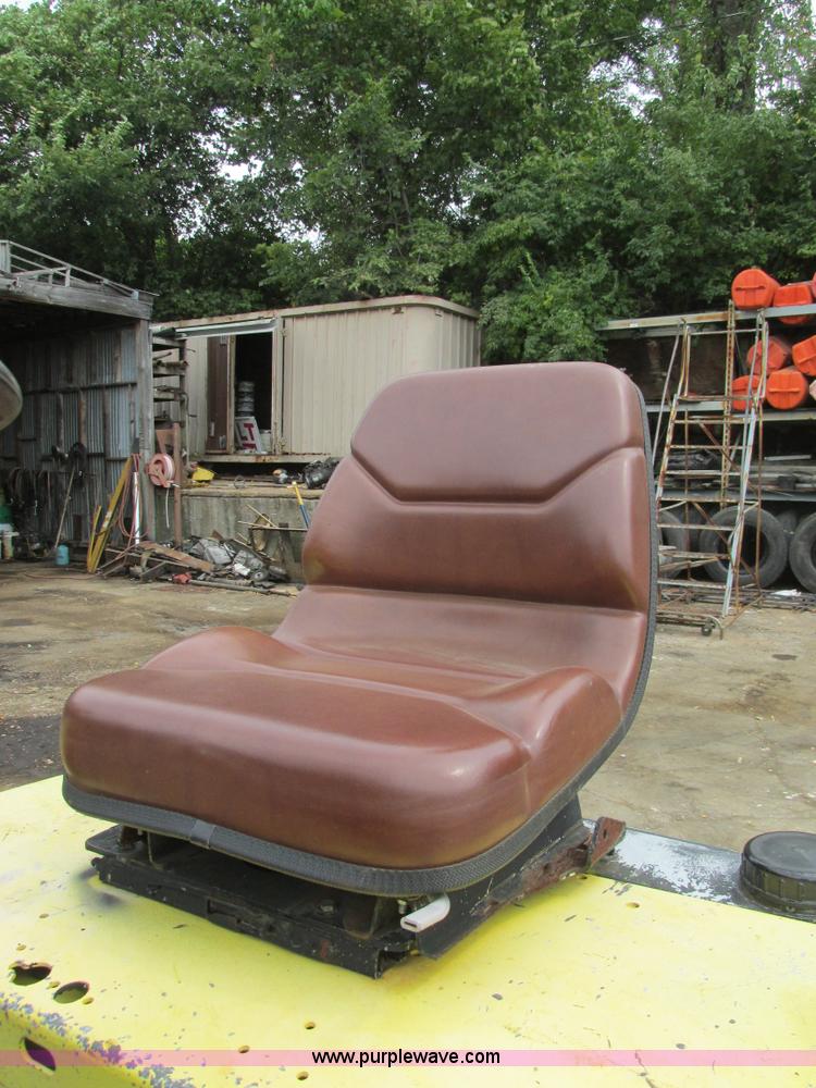 image for item K5171 1999 Bomag BW100AD-3 vibratory double drum compactor