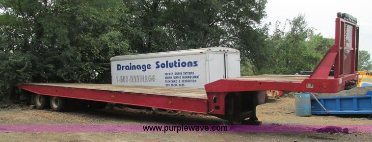 image for item K5172 2000 Landoll 425-41 tilt deck trailer