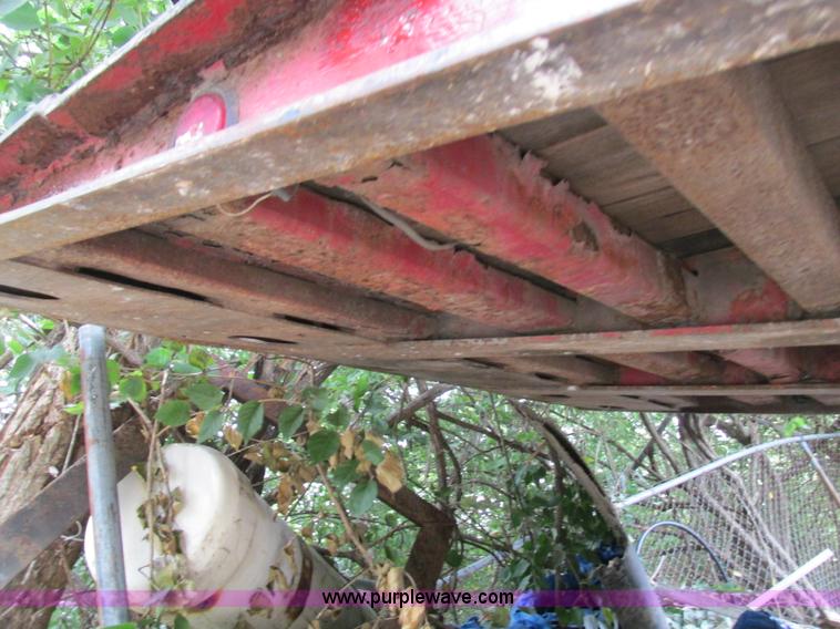 image for item K5172 2000 Landoll 425-41 tilt deck trailer