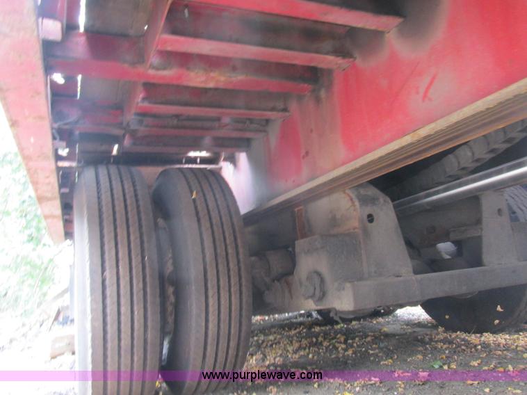 image for item K5172 2000 Landoll 425-41 tilt deck trailer