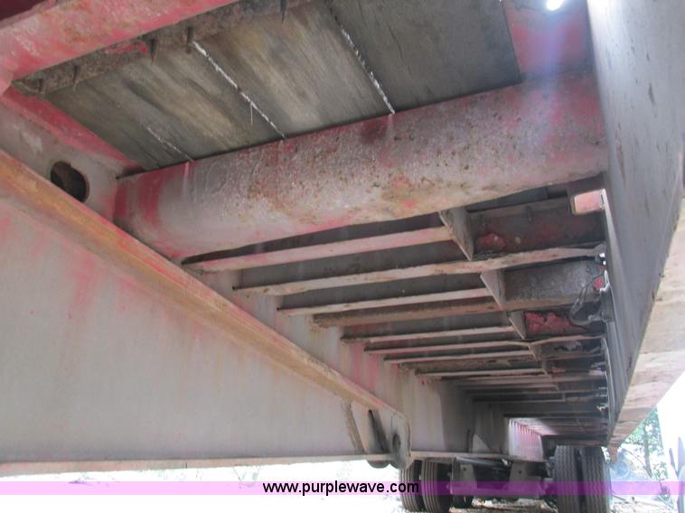 image for item K5172 2000 Landoll 425-41 tilt deck trailer