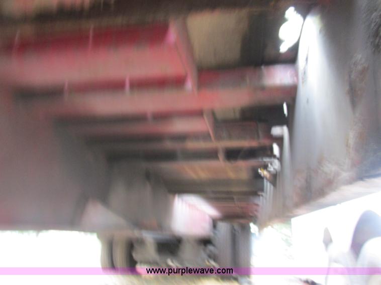 image for item K5172 2000 Landoll 425-41 tilt deck trailer