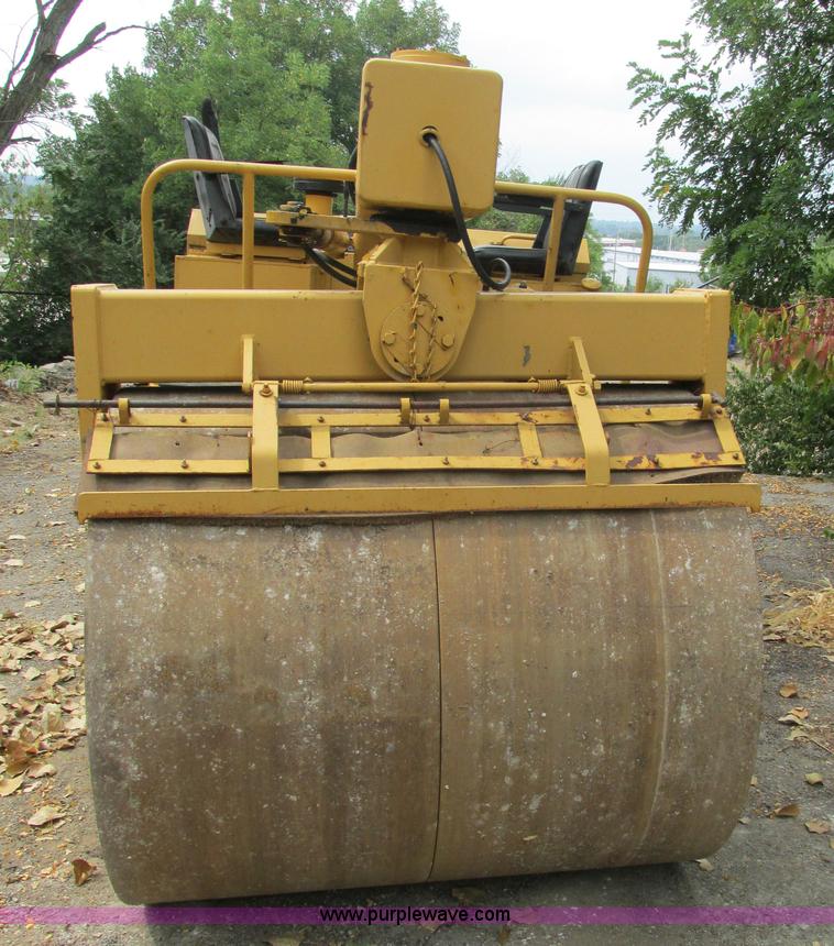 image for item K5173 Ferguson 8-12B double drum roller