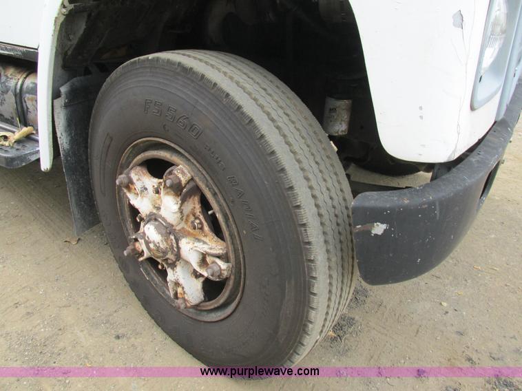 image for item K5174 1989 International 1754 Crew Cab flatbed truck