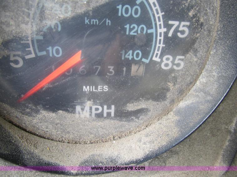 image for item K5174 1989 International 1754 Crew Cab flatbed truck