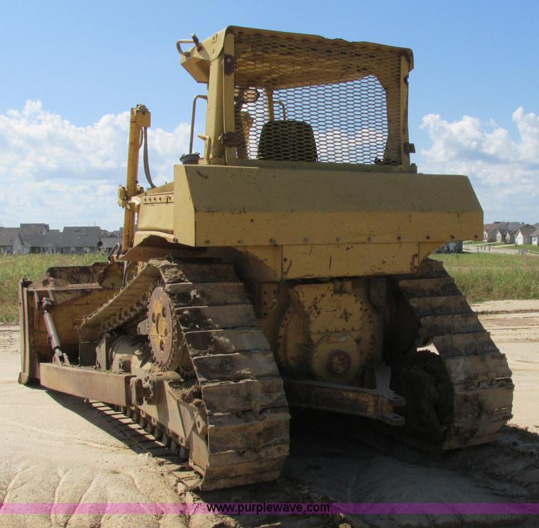 image for item K5178 1988 Caterpillar D6H dozer