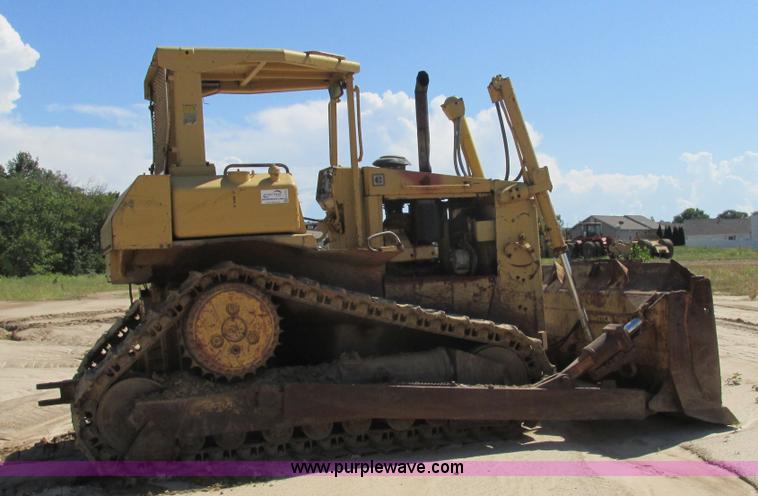 image for item K5178 1988 Caterpillar D6H dozer