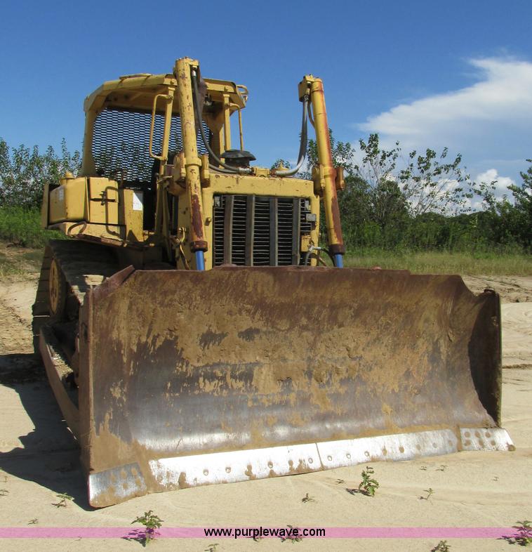 image for item K5178 1988 Caterpillar D6H dozer