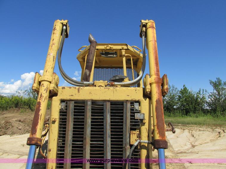 image for item K5178 1988 Caterpillar D6H dozer