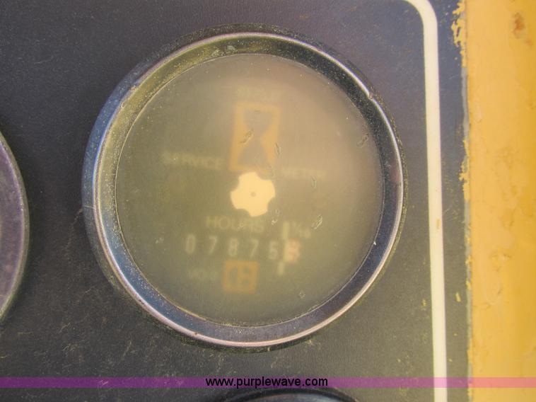 image for item K5178 1988 Caterpillar D6H dozer