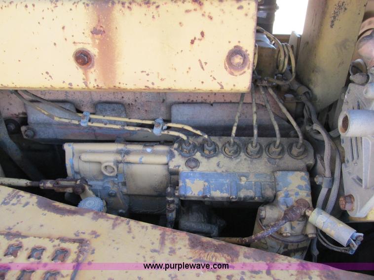 image for item K5178 1988 Caterpillar D6H dozer