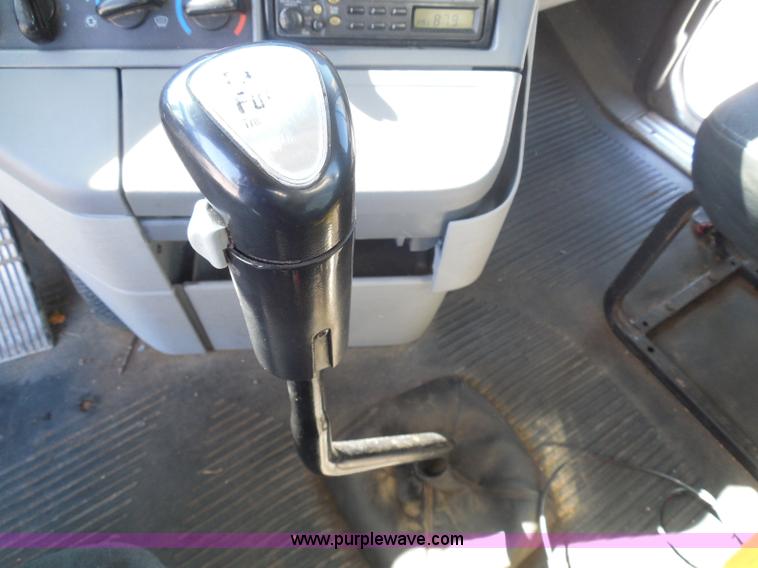 image for item K7529 2001 Freightliner CST120 crane truck