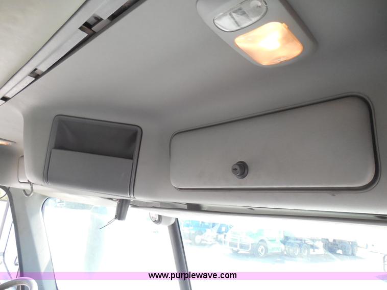 image for item K7529 2001 Freightliner CST120 crane truck