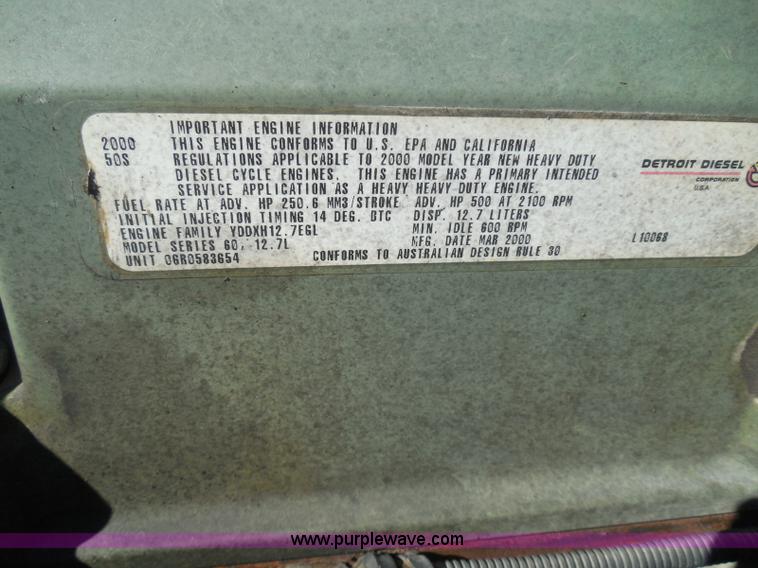 image for item K7529 2001 Freightliner CST120 crane truck