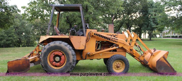 image for item L2250 1977 Case 580C-CK landscape tractor