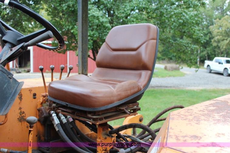 image for item L2250 1977 Case 580C-CK landscape tractor