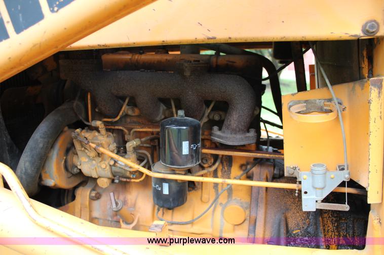 image for item L2250 1977 Case 580C-CK landscape tractor