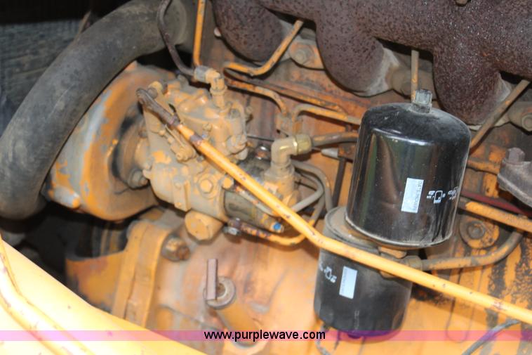 image for item L2250 1977 Case 580C-CK landscape tractor