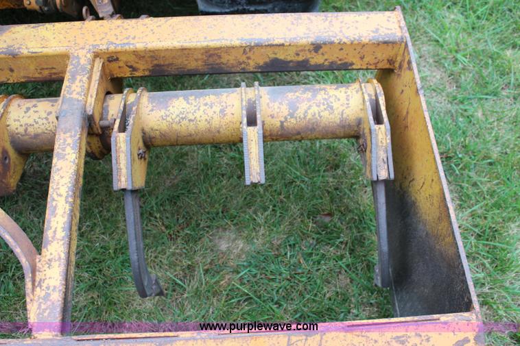 image for item L2250 1977 Case 580C-CK landscape tractor