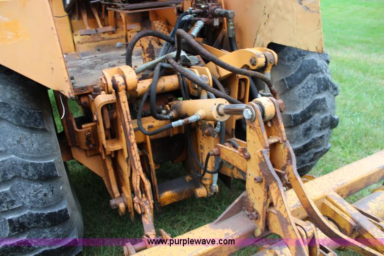 image for item L2250 1977 Case 580C-CK landscape tractor