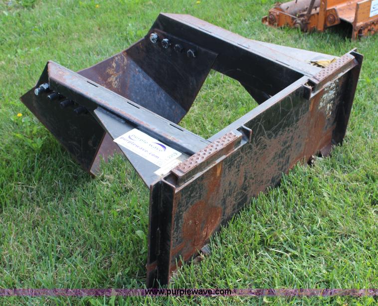 image for item L2253 U-blade skid steer attachment