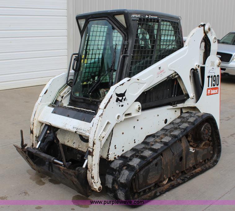 image for item L2258 2011 Bobcat T190 skid steer