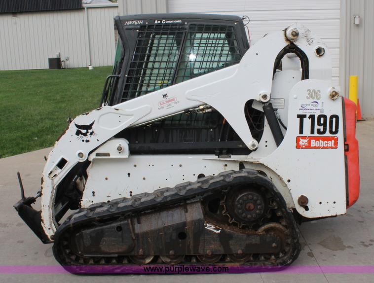 image for item L2258 2011 Bobcat T190 skid steer