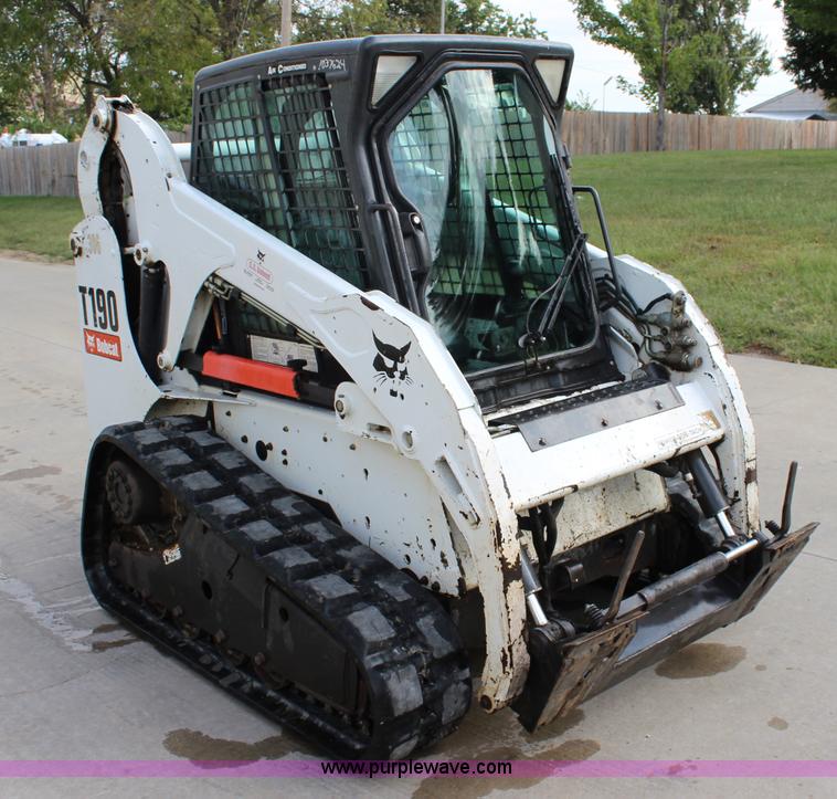 image for item L2258 2011 Bobcat T190 skid steer