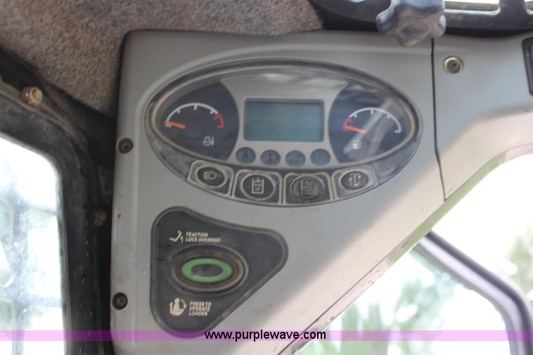 image for item L2258 2011 Bobcat T190 skid steer