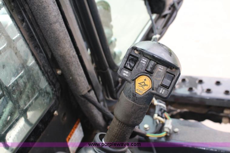 image for item L2258 2011 Bobcat T190 skid steer