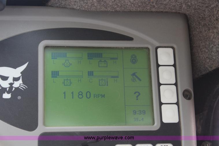 image for item L2258 2011 Bobcat T190 skid steer