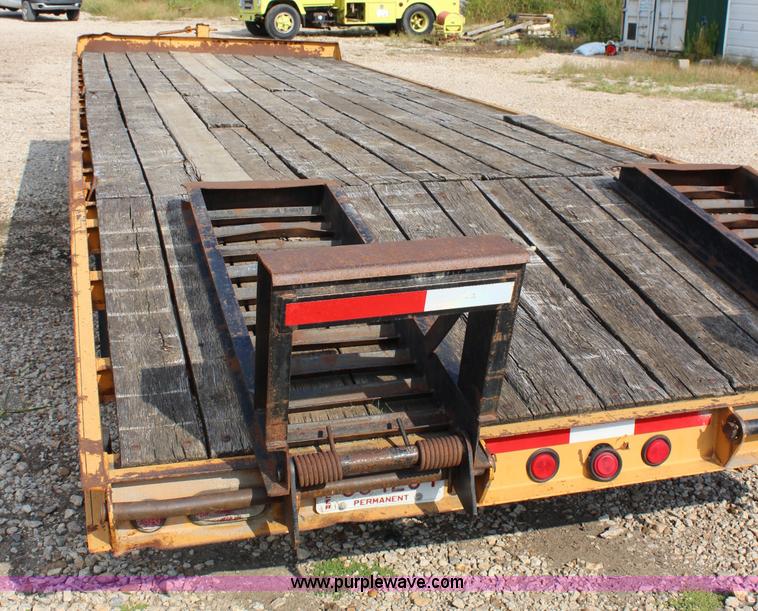 image for item L2261 1998 Redi Haul equipment trailer