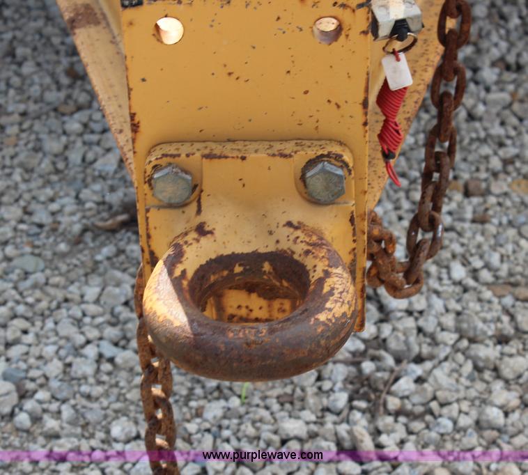 image for item L2261 1998 Redi Haul equipment trailer