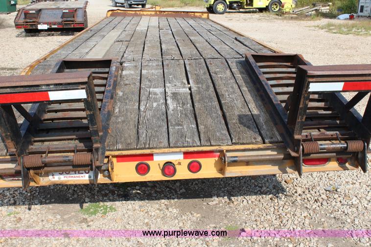 image for item L2261 1998 Redi Haul equipment trailer