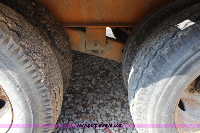 image for item L2261 1998 Redi Haul equipment trailer