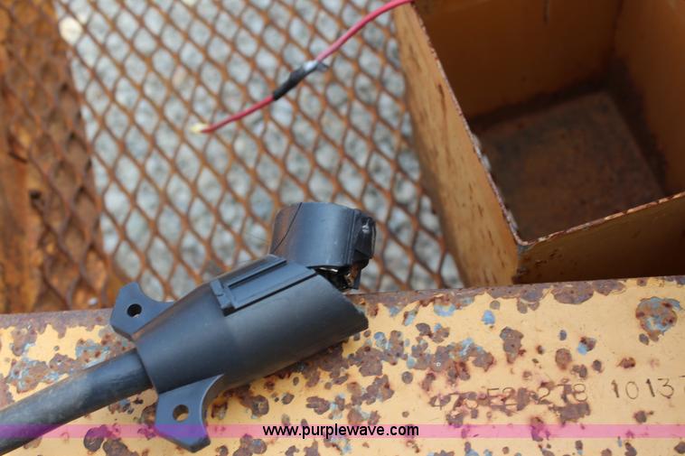 image for item L2261 1998 Redi Haul equipment trailer