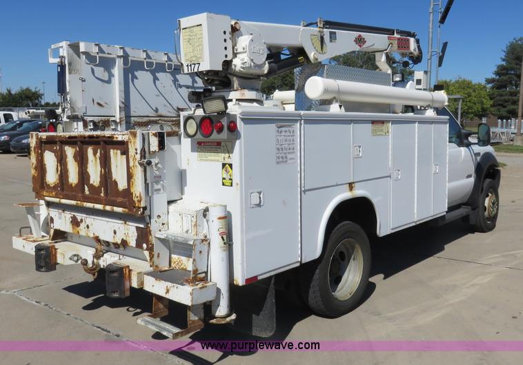 image for item L2283 2007 Ford F550 Super Duty service truck with crane