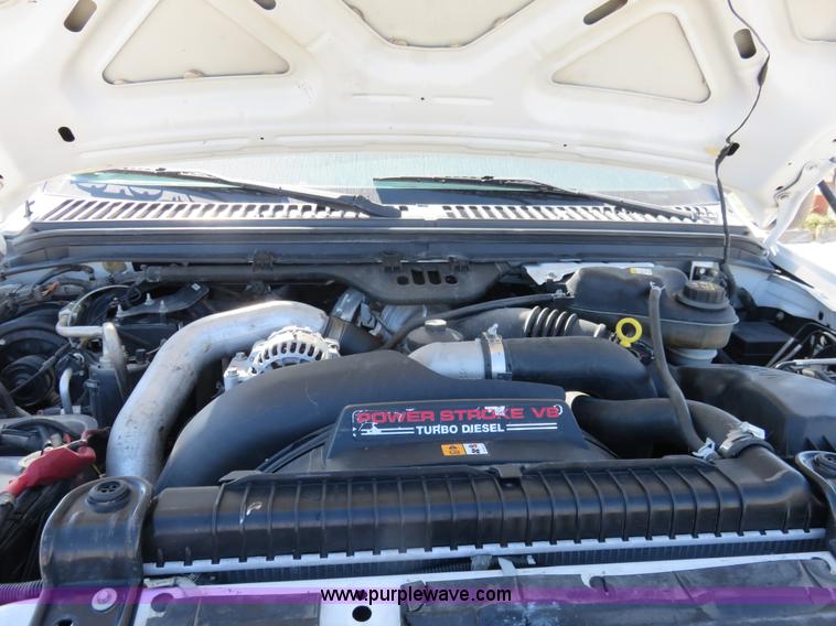 image for item L2283 2007 Ford F550 Super Duty service truck with crane