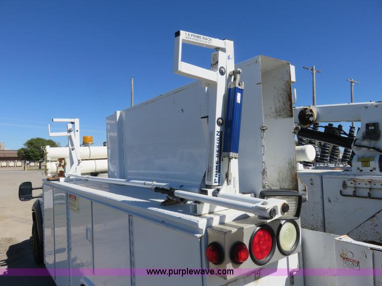 image for item L2283 2007 Ford F550 Super Duty service truck with crane