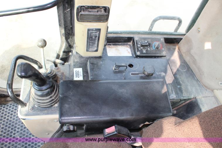 image for item L2292 2002 Caterpillar 963C track loader